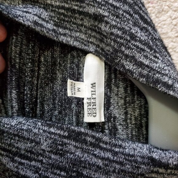 Aritzia Wilfred Free Martha Knit Relaxed Mock Neck Minimalist Lounge Sweater M - Picture 4 of 8